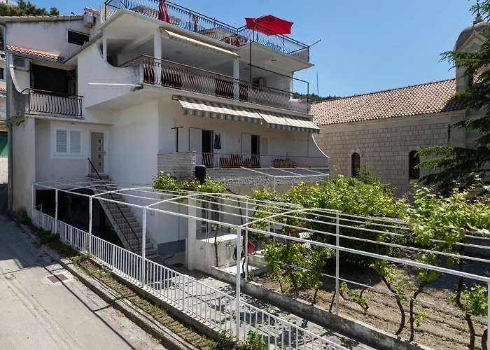 Sumpetar 11462a Jesenice (Split-Dalmatia)
